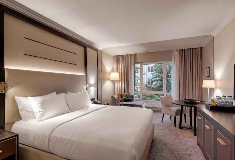 디럭스 룸, Hilton Munich City