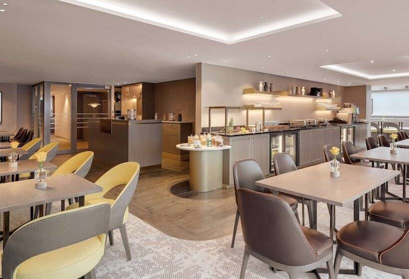 行政房间, Hilton Munich City