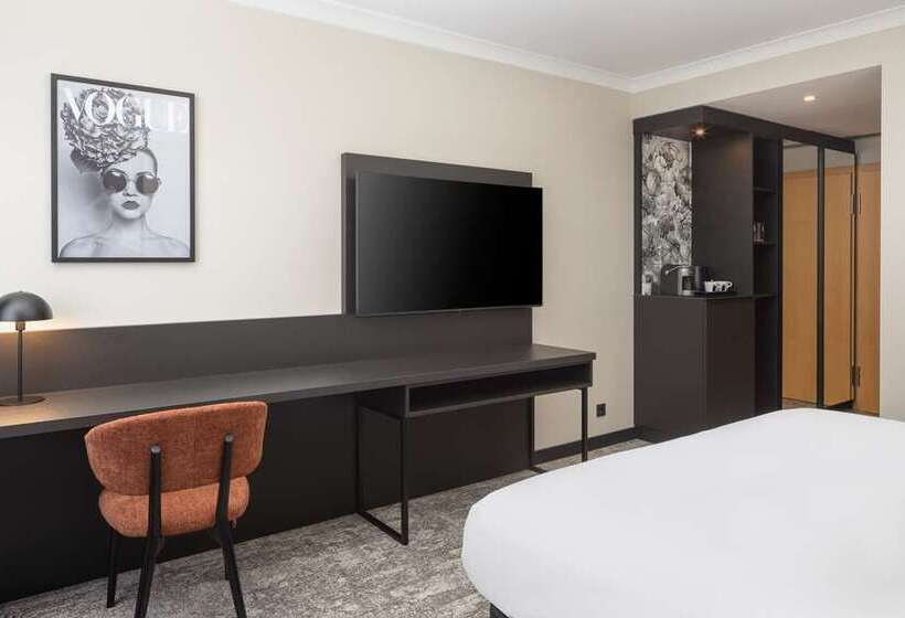 带大床的行政房间, Hilton Munich City