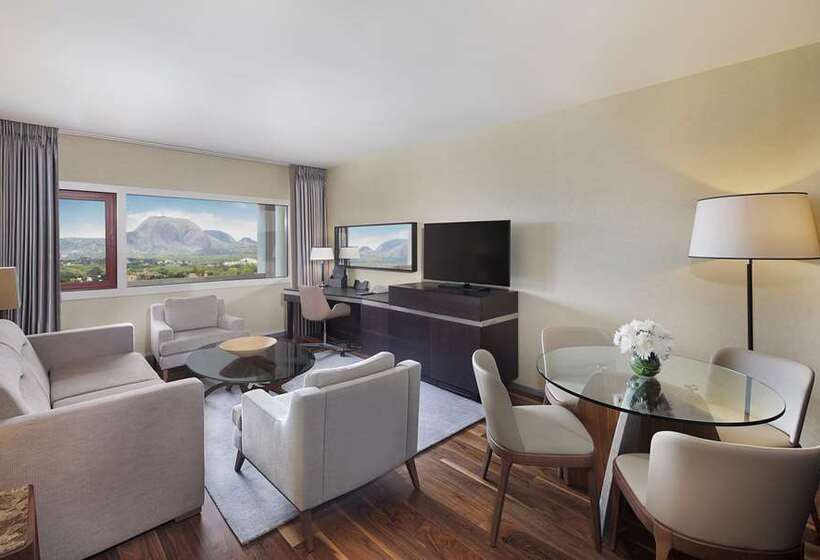 带大床的行政房间, Hilton Munich City