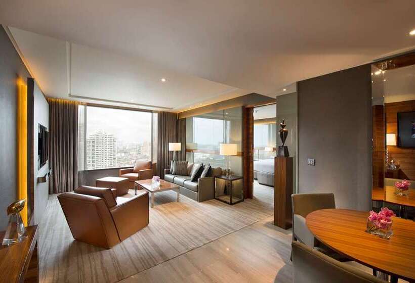 이그제큐티브 룸 킹사이즈 침대, Hilton Munich City