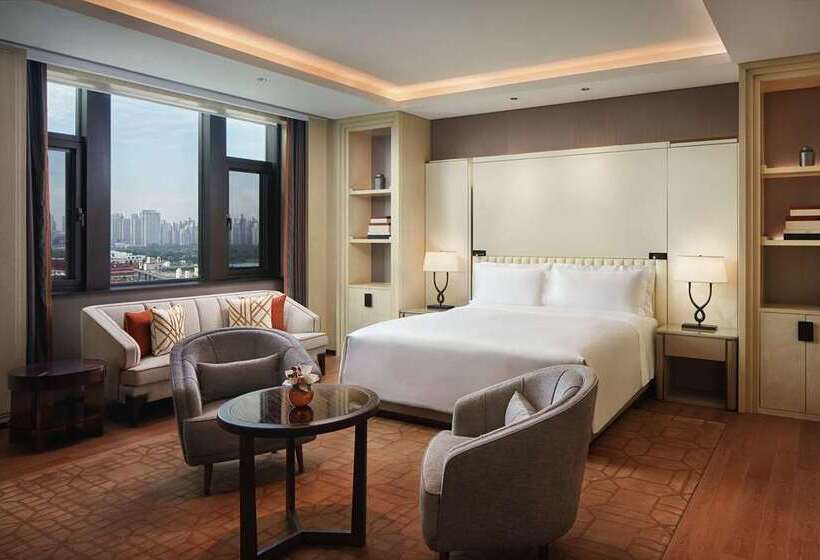 带大床的行政房间, Hilton Munich City