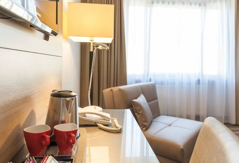 Номер Superior, Leonardo Hotel Munich City North