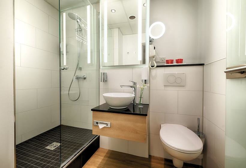Трехместный Номер Superior, Leonardo Hotel Munich City North