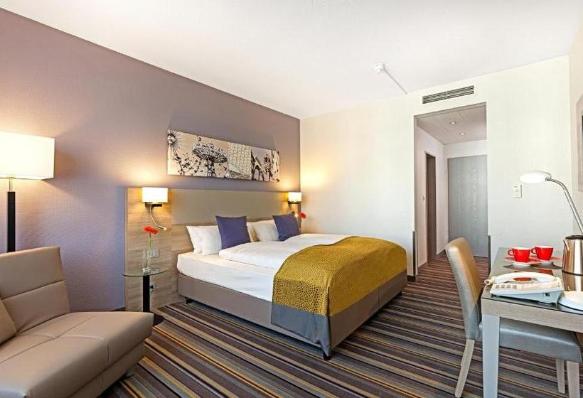 Номер Superior, Leonardo Hotel Munich City North