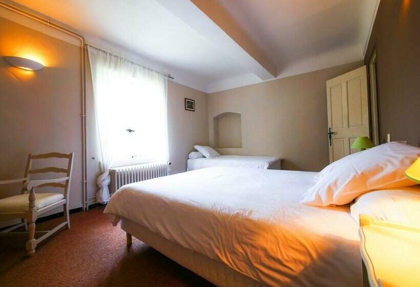 Номер Стандарт Трехместный, Auberge De La Tour