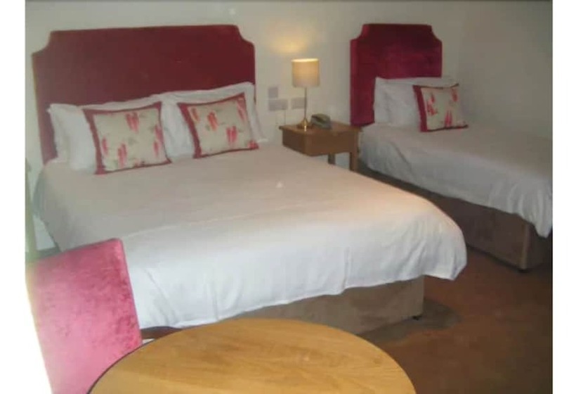 Семейный Номер, Casey S Hotel Glengarriff
