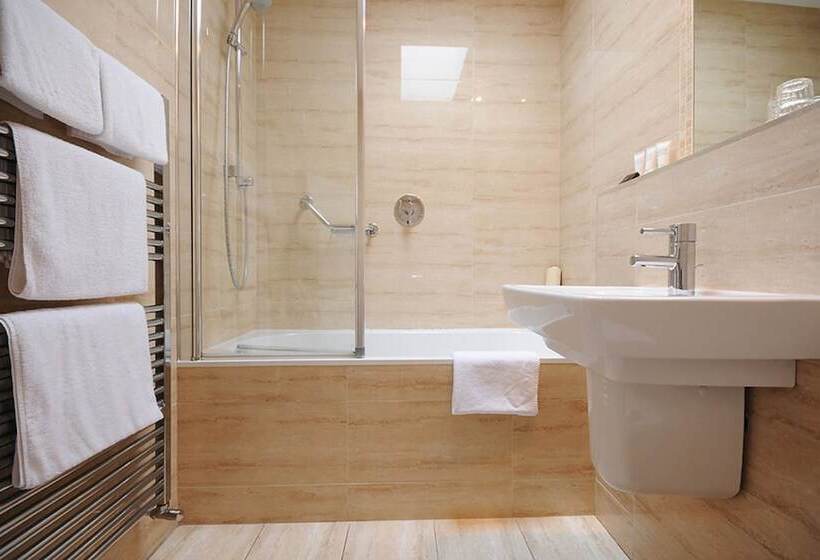 Семейный Номер, Casey S Hotel Glengarriff