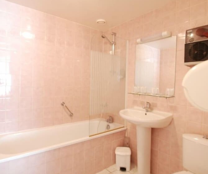 Номер Стандарт, Logis Grand Hôtel De L Europe