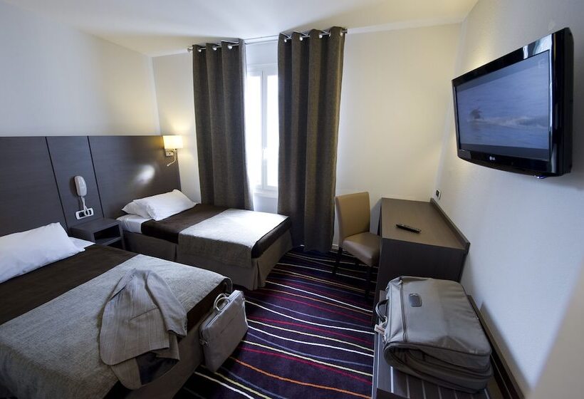 Четырехместный Номер Стандарт, The Originals City, Hôtel Astoria Vatican, Lourdes