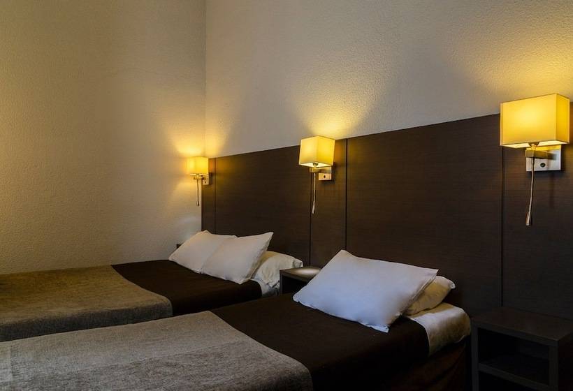 Номер Стандарт, The Originals City, Hôtel Astoria Vatican, Lourdes