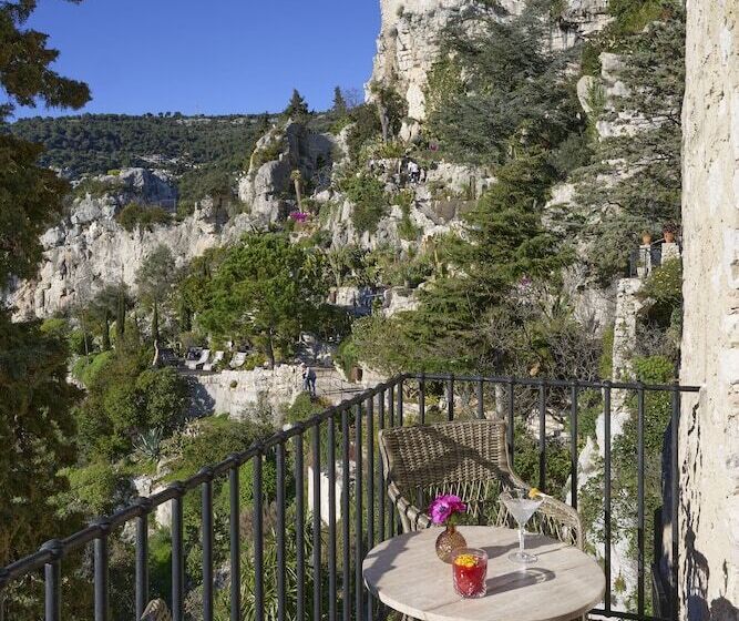 디럭스 룸, Chateau Eza