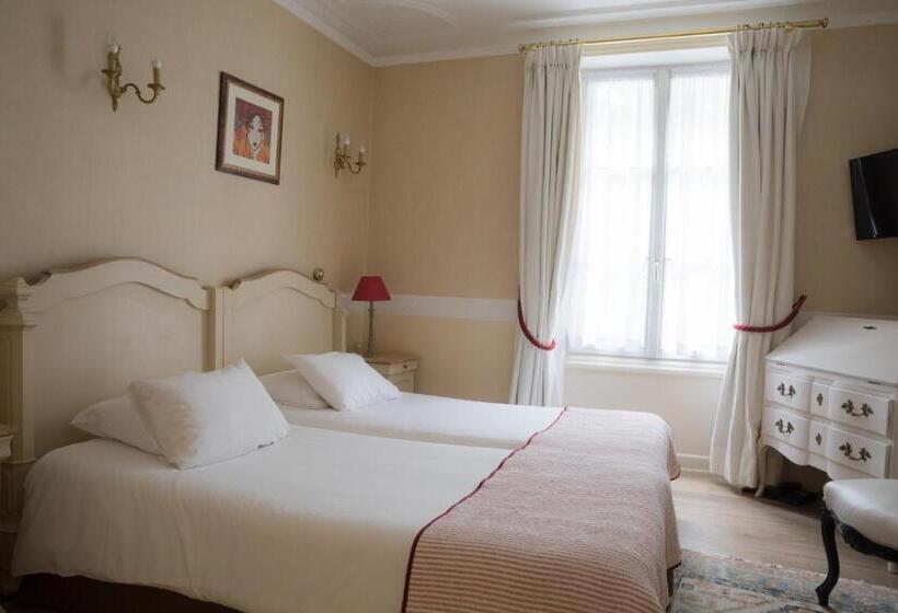 Номер Стандарт, Cit Hôtel Le Plantagenet