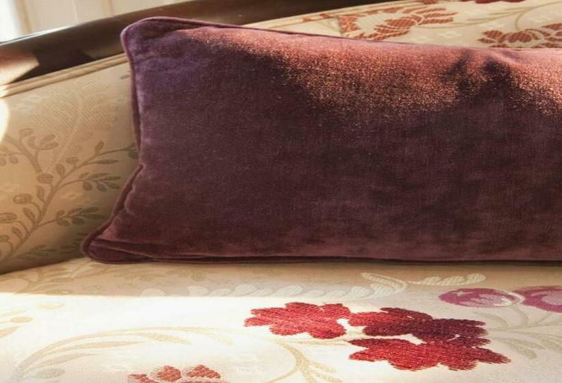 اتاق استاندارد با چشم‌انداز, Hôtel Bedford