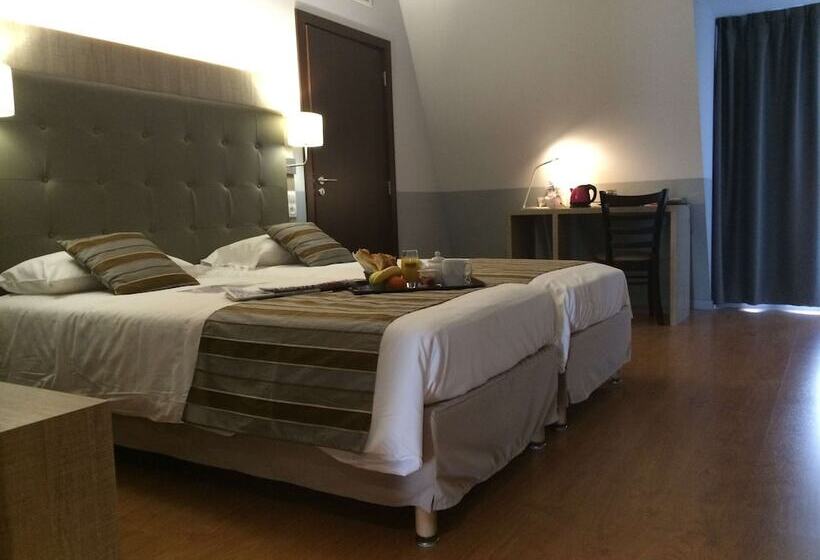 Номер Стандарт, Kyriad Argenteuil