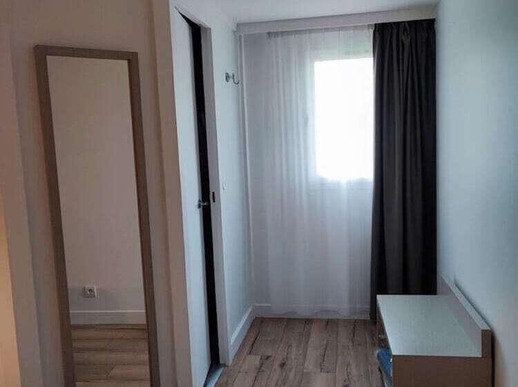 Номер Стандарт, Kyriad Argenteuil