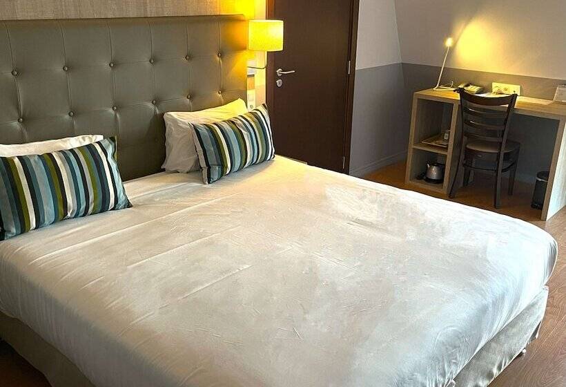 Номер Стандарт, Kyriad Argenteuil