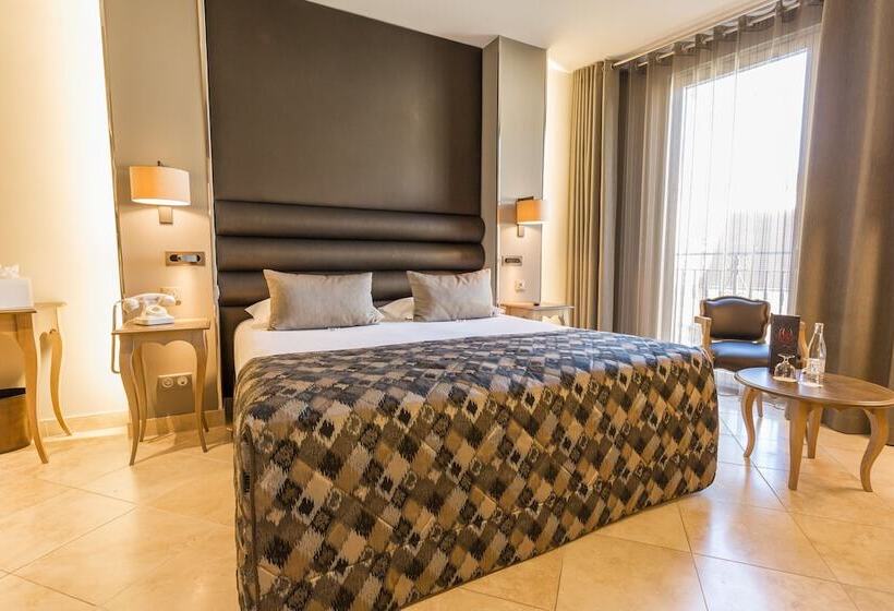 Номер Executive, Plaza Madeleine & Spa