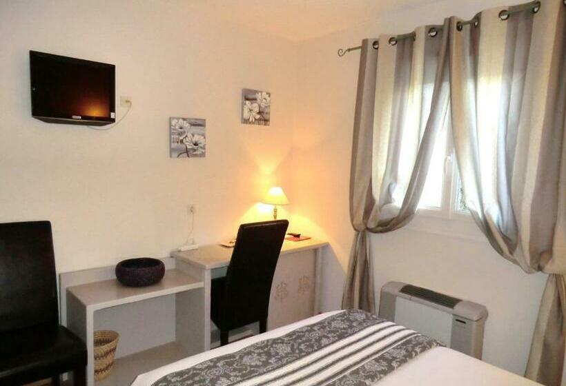 Номер Комфорт, Hôtel Du Parc, Avignon Est, The Originals City