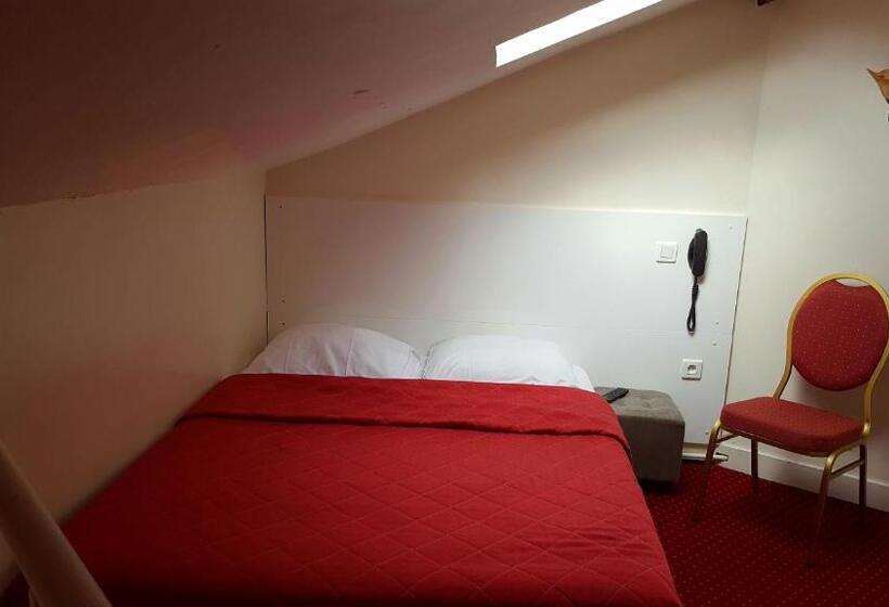 اتاق استاندارد چهار تخته, Hôtel Média