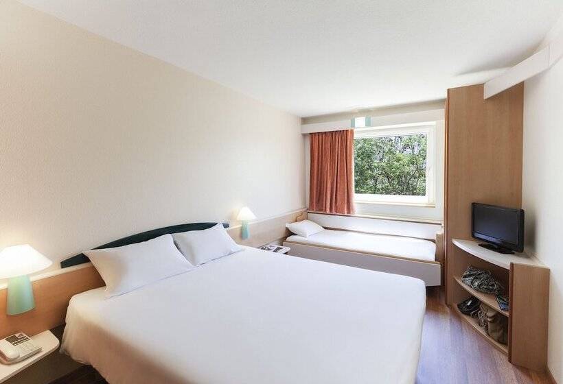 Номер Стандарт, Ibis Lyon Est Bron