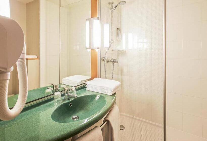 Номер Стандарт Двуспальная Кровать, Ibis Lyon Est Bron