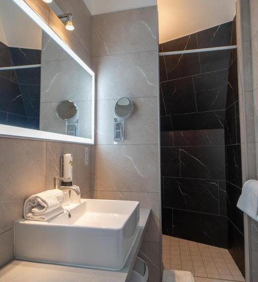 Семейный Номер, Logis Hotel Majestic Chatelaillon Plage   La Rochelle