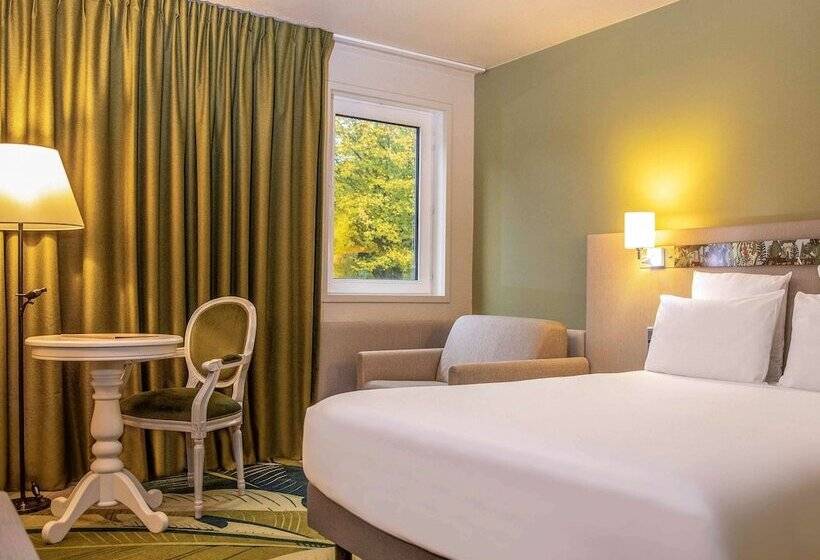 Номер Классика Двуспальная Кровать, Demeures De Campagne Parc Du Coudray – Mercure