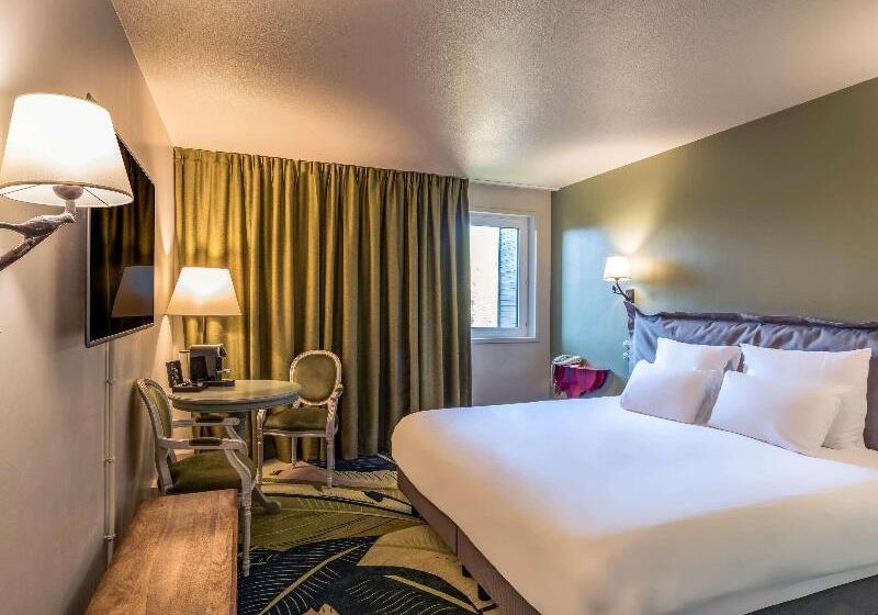 Номер Классика Двуспальная Кровать, Demeures De Campagne Parc Du Coudray – Mercure