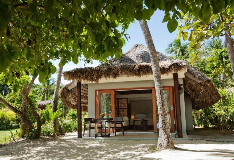 Семейный Номер, Castaway Island, Fiji
