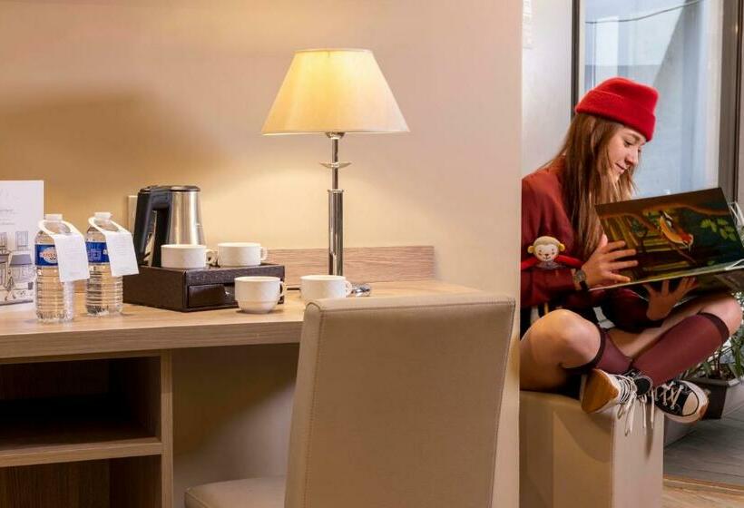 スタンダード４人部屋, L Interlude