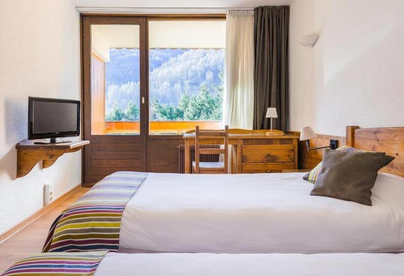 Номер Стандарт с Балконом, Hôtel Plein Sud Et Piscine