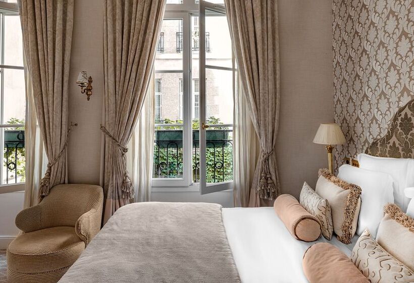اتاق لوکس, Relais Christine