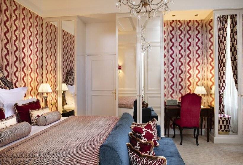 سوییت جونیور لوکس, Relais Christine