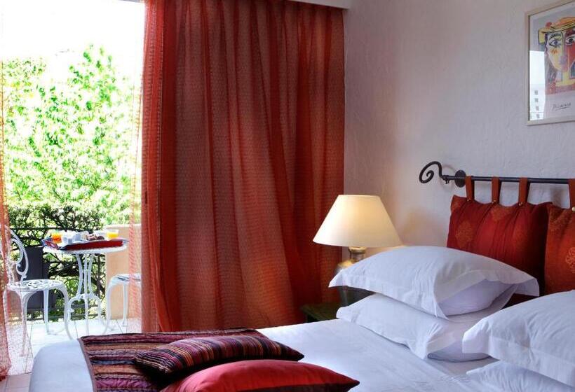 Номер Superior с Балконом, Hôtel La Villa Sainte Valérie Adults Only