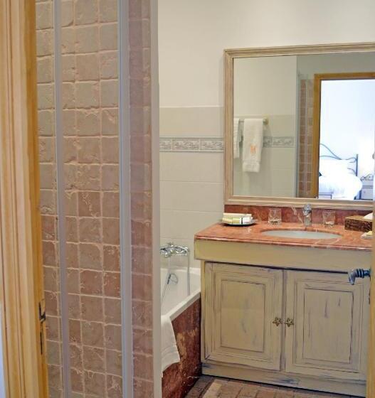 Номер Superior с Балконом, Hôtel La Villa Sainte Valérie Adults Only