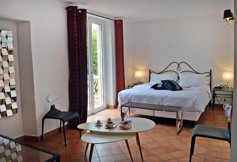 Номер Superior с Балконом, Hôtel La Villa Sainte Valérie Adults Only