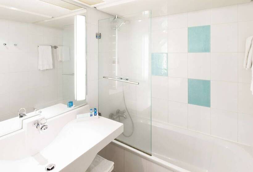 Номер Классика Двуспальная Кровать, Novotel Atria Nimes Centre