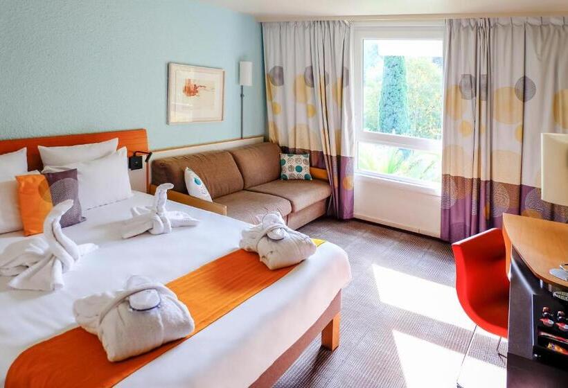Номер Стандарт Трехместный, Novotel Marseille Est Porte D Aubagne