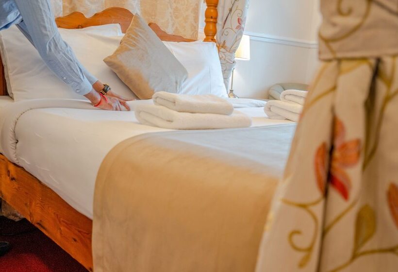 Номер Стандарт, Crown Hotel Cotswold