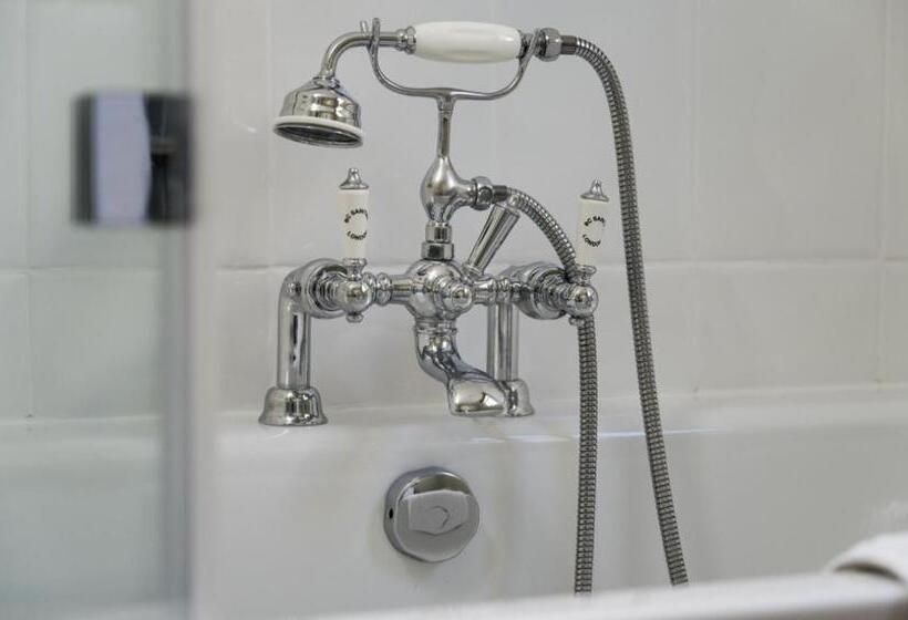 Полулюкс, Dukes Bath