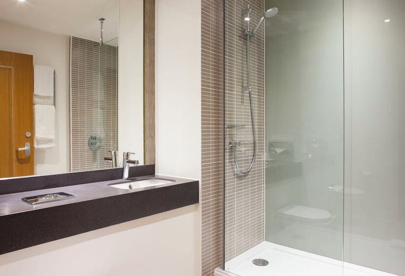 اتاق استاندارد, Holiday Inn Ashford Central, An Ihg