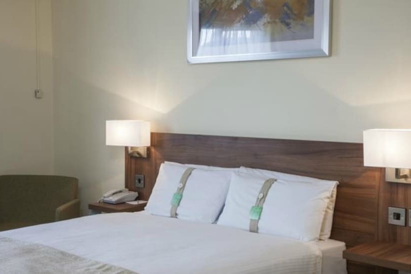 اتاق پرمیوم, Holiday Inn Ashford Central, An Ihg
