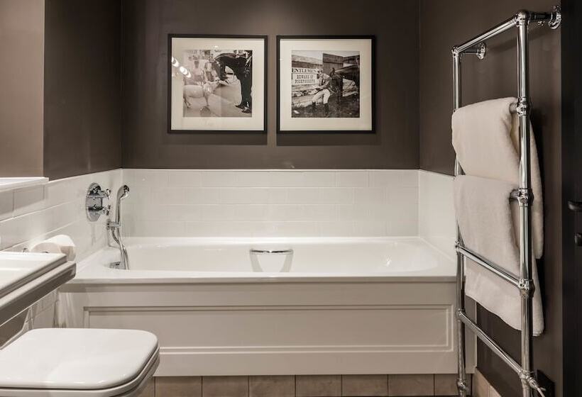Люкс, The Lygon Arms   An Iconic Luxury