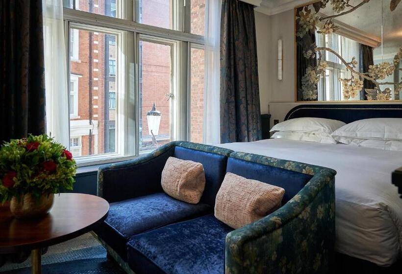 Номер Deluxe Кровать Кинг, The Capital Hotel, Apartments & Townhouse