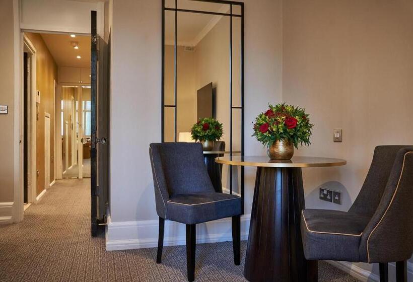 Студия Стандарт, The Capital Hotel, Apartments & Townhouse