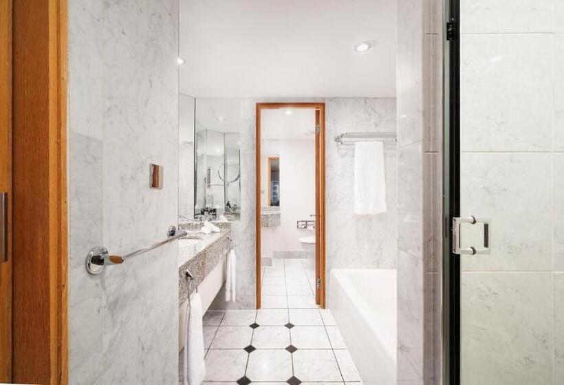 Люкс Вид на Реку, The Chelsea Harbour Hotel And Spa