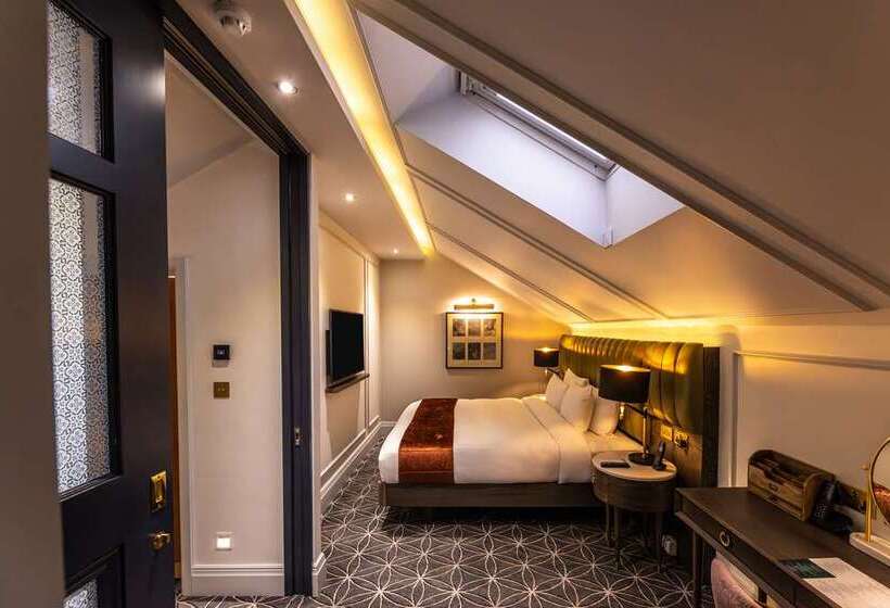 Suite Duplex, 100 Queen S Gate Hotel London, Curio Collection By Hilton