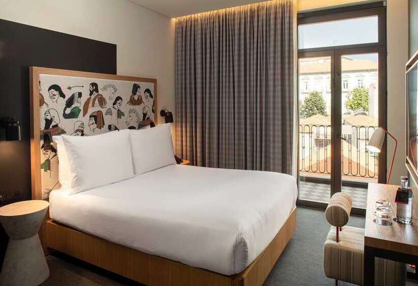 Номер Superior, 100 Queen S Gate Hotel London, Curio Collection By Hilton
