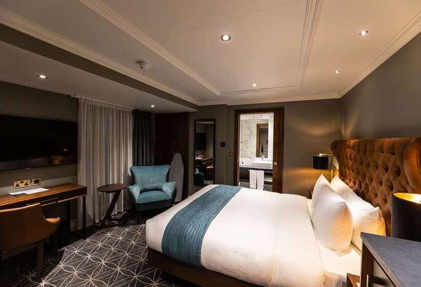 Chambre Deluxe Lit Queen Size, 100 Queen S Gate Hotel London, Curio Collection By Hilton
